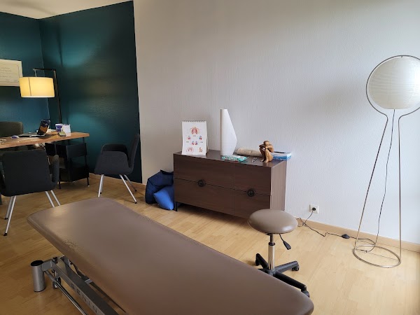 Table de soin du cabinet d'ostéopathie Stéphanie Pineau à Toulouse